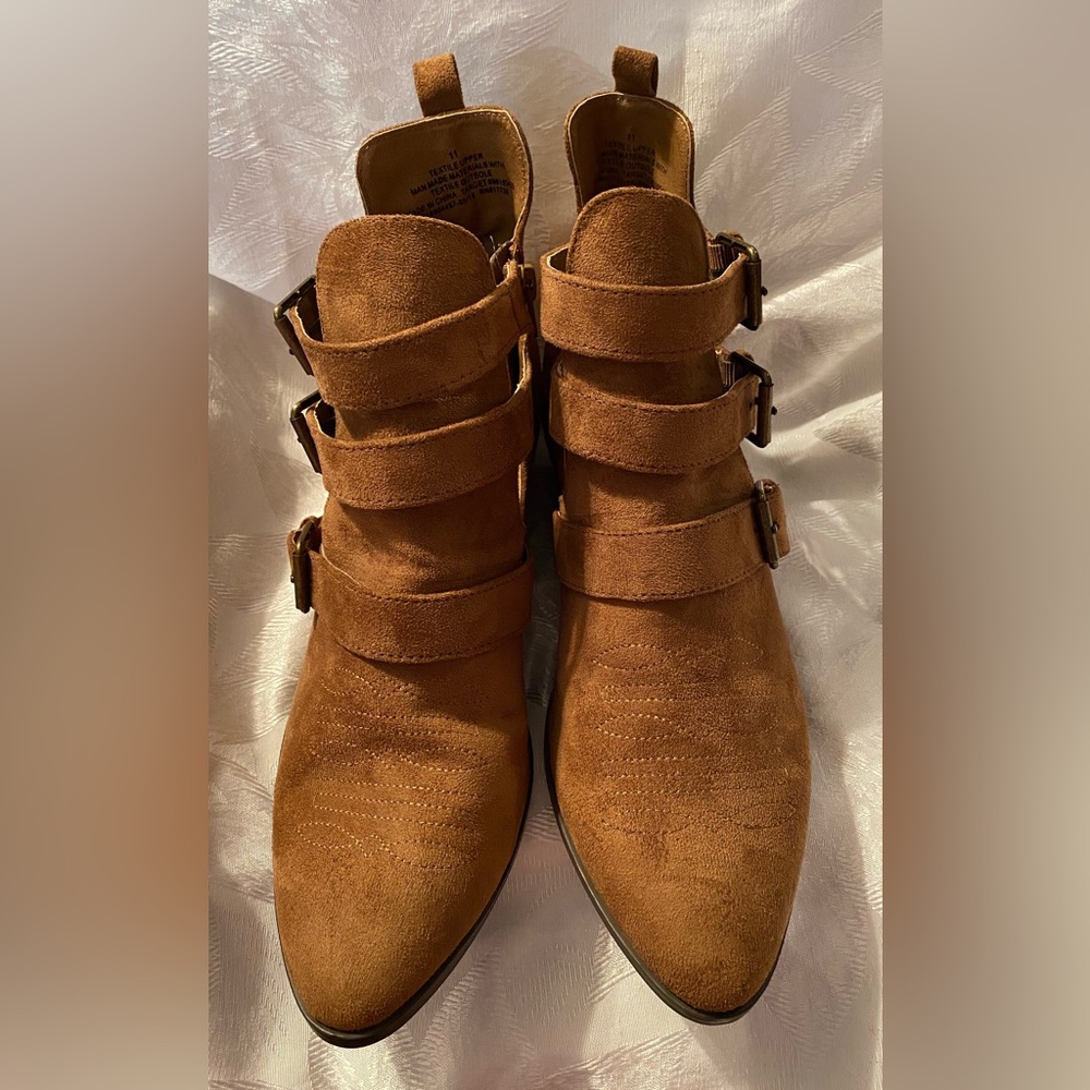Women’s boots